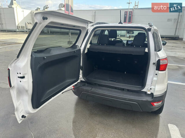 Форд Екоспорт 2020 у Києві на Automoto.ua Білий Форд Екоспорт, об'ємом двигуна 1 л та пробігом 58 тис. км за 12990 $, фото 39 на Automoto.ua