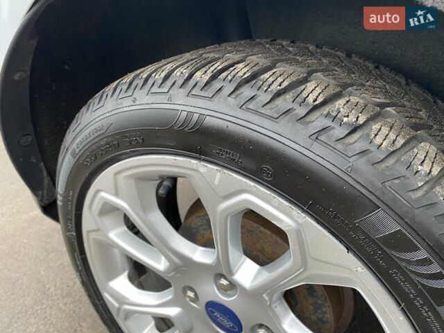 Білий Форд Екоспорт, об'ємом двигуна 1 л та пробігом 45 тис. км за 15900 $, фото 14 на Automoto.ua