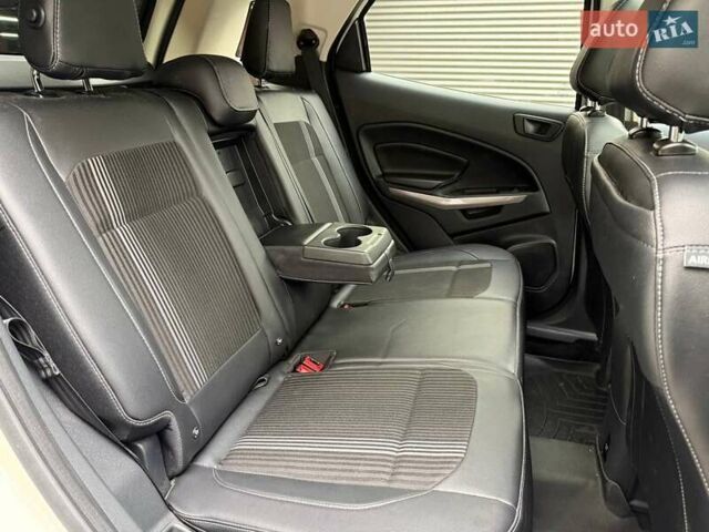 Белый Форд Экоспорт, объемом двигателя 2 л и пробегом 82 тыс. км за 13990 $, фото 11 на Automoto.ua