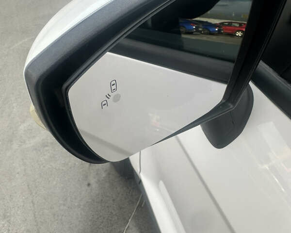 Форд Екоспорт 2020 у Києві на Automoto.ua Білий Форд Екоспорт, об'ємом двигуна 1 л та пробігом 58 тис. км за 12990 $, фото 34 на Automoto.ua