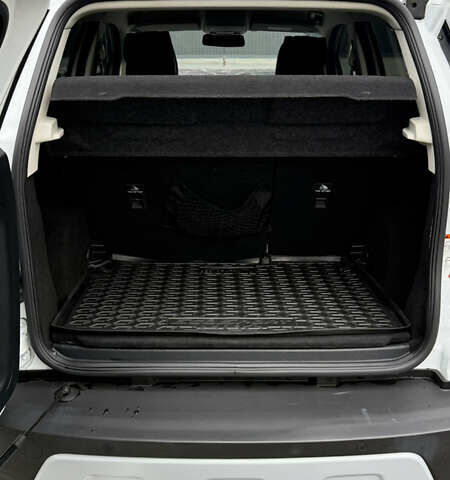 Форд Экоспорт 2020 в Киеве на Automoto.ua Белый Форд Экоспорт, объемом двигателя 1 л и пробегом 45 тыс. км за 16600 $, фото 12 на Automoto.ua