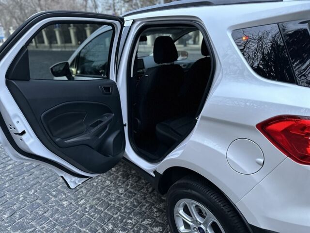 Белый Форд Экоспорт, объемом двигателя 2 л и пробегом 4 тыс. км за 14300 $, фото 12 на Automoto.ua