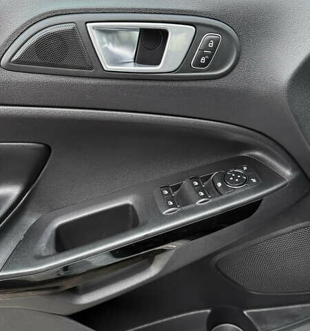 Форд Экоспорт 2020 в Киеве на Automoto.ua Белый Форд Экоспорт, объемом двигателя 1 л и пробегом 45 тыс. км за 16600 $, фото 39 на Automoto.ua