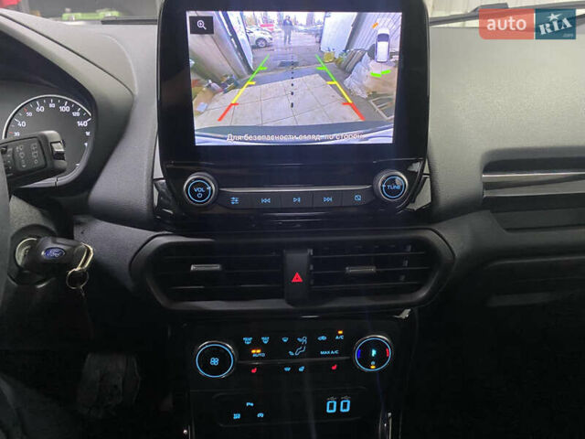 Білий Форд Екоспорт, об'ємом двигуна 1 л та пробігом 45 тис. км за 15900 $, фото 32 на Automoto.ua