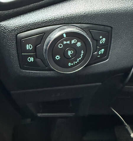 Форд Экоспорт 2020 в Киеве на Automoto.ua Белый Форд Экоспорт, объемом двигателя 1 л и пробегом 45 тыс. км за 16600 $, фото 41 на Automoto.ua