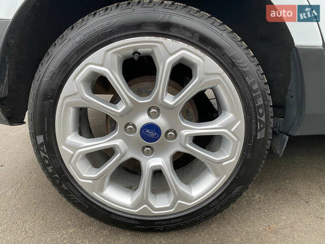 Білий Форд Екоспорт, об'ємом двигуна 1 л та пробігом 45 тис. км за 15900 $, фото 13 на Automoto.ua