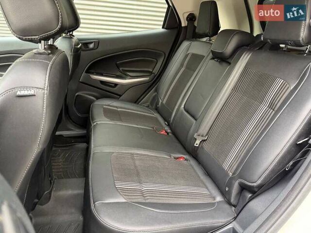 Белый Форд Экоспорт, объемом двигателя 2 л и пробегом 82 тыс. км за 13990 $, фото 10 на Automoto.ua