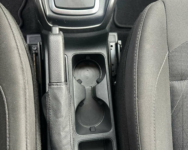 Форд Екоспорт 2020 у Києві на Automoto.ua Білий Форд Екоспорт, об'ємом двигуна 1 л та пробігом 58 тис. км за 12990 $, фото 27 на Automoto.ua