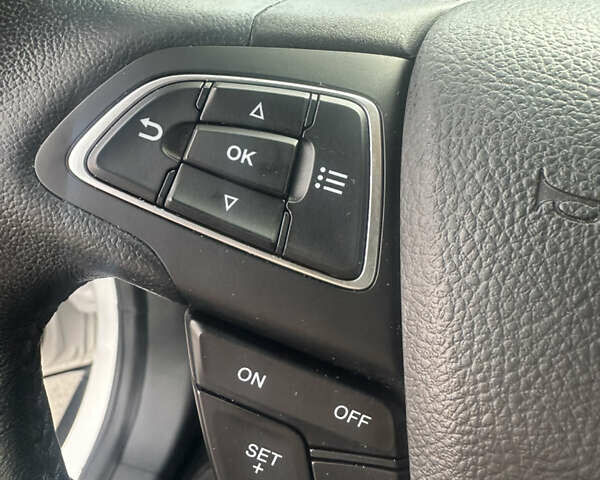 Форд Екоспорт 2020 у Києві на Automoto.ua Білий Форд Екоспорт, об'ємом двигуна 1 л та пробігом 58 тис. км за 12990 $, фото 25 на Automoto.ua