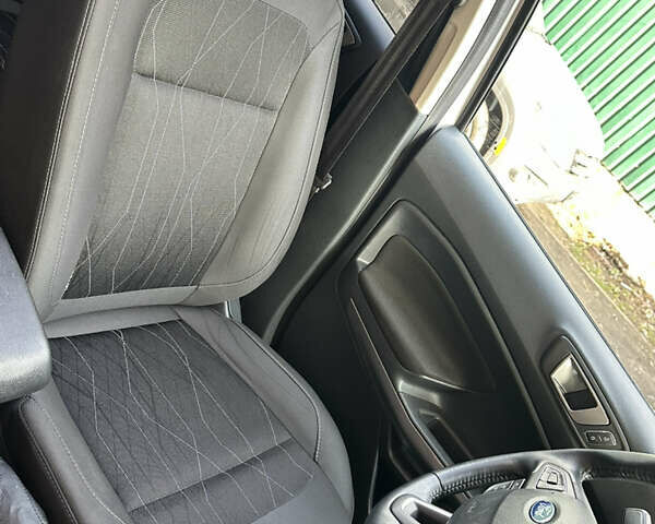 Форд Екоспорт 2020 у Києві на Automoto.ua Білий Форд Екоспорт, об'ємом двигуна 1 л та пробігом 58 тис. км за 12990 $, фото 15 на Automoto.ua