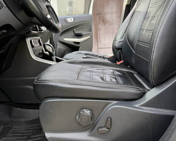 Белый Форд Экоспорт, объемом двигателя 2 л и пробегом 173 тыс. км за 14000 $, фото 10 на Automoto.ua