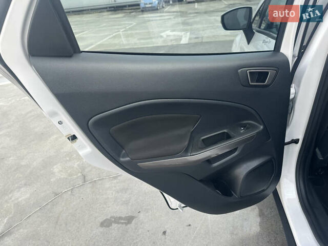 Форд Екоспорт 2020 у Києві на Automoto.ua Білий Форд Екоспорт, об'ємом двигуна 1 л та пробігом 58 тис. км за 12990 $, фото 19 на Automoto.ua