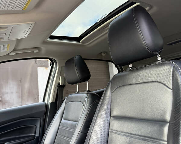 Белый Форд Экоспорт, объемом двигателя 2 л и пробегом 173 тыс. км за 14000 $, фото 14 на Automoto.ua