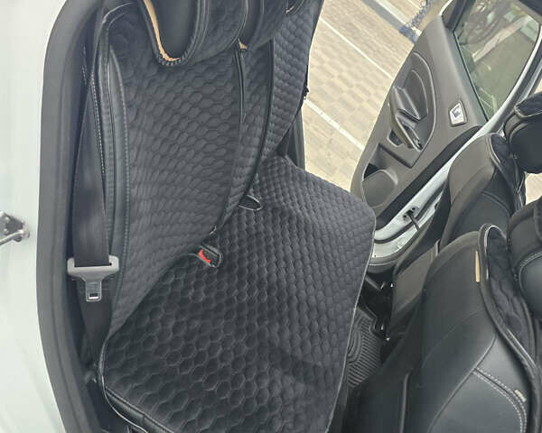 Форд Экоспорт 2020 в Киеве на Automoto.ua Белый Форд Экоспорт, объемом двигателя 1 л и пробегом 45 тыс. км за 16600 $, фото 29 на Automoto.ua