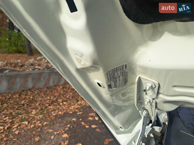 Білий Форд Екоспорт, об'ємом двигуна 2 л та пробігом 93 тис. км за 13600 $, фото 27 на Automoto.ua