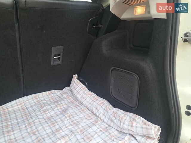 Білий Форд Екоспорт, об'ємом двигуна 2 л та пробігом 93 тис. км за 13600 $, фото 24 на Automoto.ua