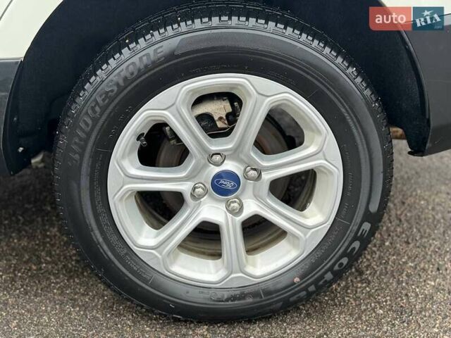 Белый Форд Экоспорт, объемом двигателя 2 л и пробегом 66 тыс. км за 13000 $, фото 67 на Automoto.ua