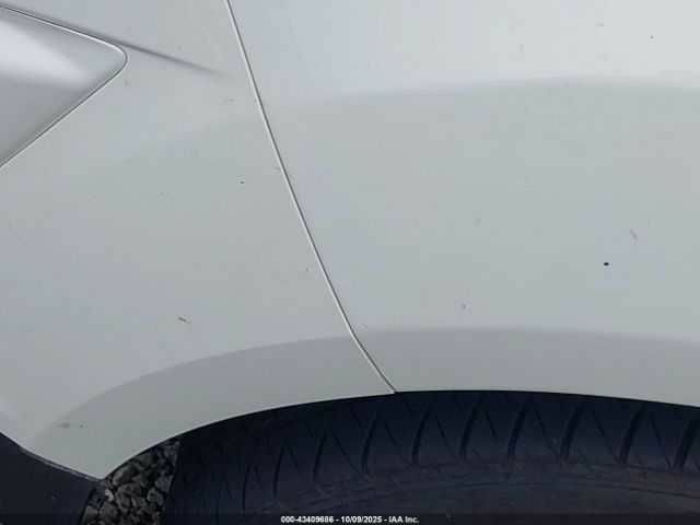 Білий Форд Екоспорт, об'ємом двигуна 2 л та пробігом 38 тис. км за 1800 $, фото 5 на Automoto.ua