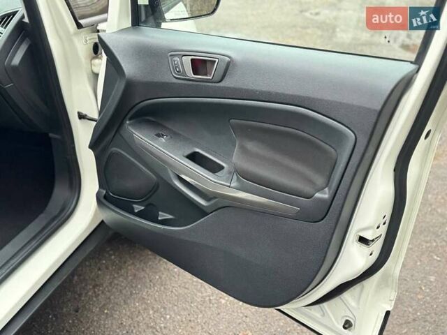 Белый Форд Экоспорт, объемом двигателя 2 л и пробегом 66 тыс. км за 13000 $, фото 15 на Automoto.ua