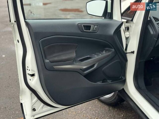 Белый Форд Экоспорт, объемом двигателя 2 л и пробегом 66 тыс. км за 13000 $, фото 11 на Automoto.ua