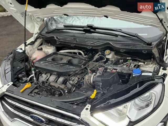 Белый Форд Экоспорт, объемом двигателя 2 л и пробегом 66 тыс. км за 13000 $, фото 26 на Automoto.ua