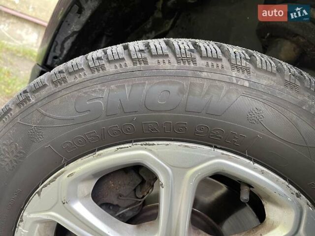 Форд Экоспорт 2018 в Львове на Automoto.ua Черный Форд Экоспорт, объемом двигателя 2 л и пробегом 143 тыс. км за 10999 $, фото 13 на Automoto.ua