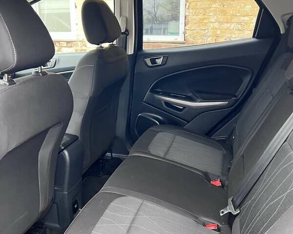 Чорний Форд Екоспорт, об'ємом двигуна 2 л та пробігом 72 тис. км за 14499 $, фото 4 на Automoto.ua