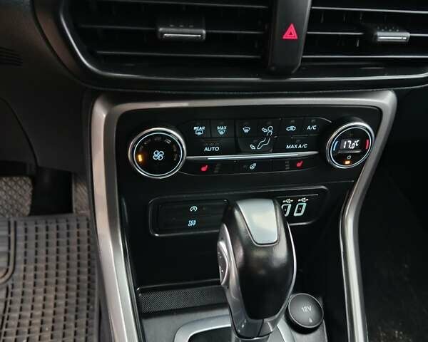 Чорний Форд Екоспорт, об'ємом двигуна 2 л та пробігом 152 тис. км за 12500 $, фото 9 на Automoto.ua