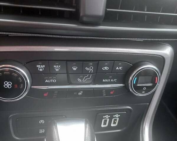 Чорний Форд Екоспорт, об'ємом двигуна 2 л та пробігом 98 тис. км за 13400 $, фото 33 на Automoto.ua