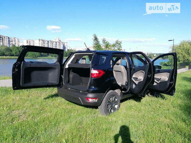 Черный Форд Экоспорт, объемом двигателя 2 л и пробегом 10 тыс. км за 13900 $, фото 2 на Automoto.ua