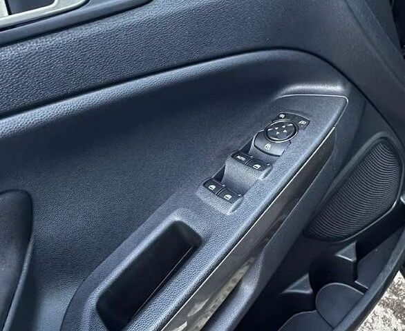 Черный Форд Экоспорт, объемом двигателя 0 л и пробегом 47 тыс. км за 7900 $, фото 13 на Automoto.ua