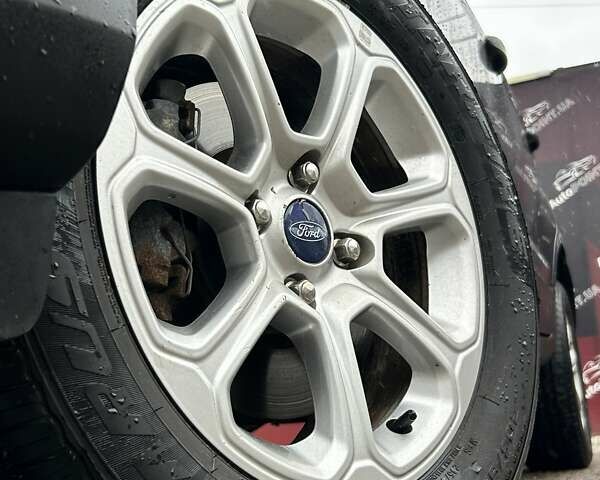 Черный Форд Экоспорт, объемом двигателя 2 л и пробегом 101 тыс. км за 14800 $, фото 6 на Automoto.ua