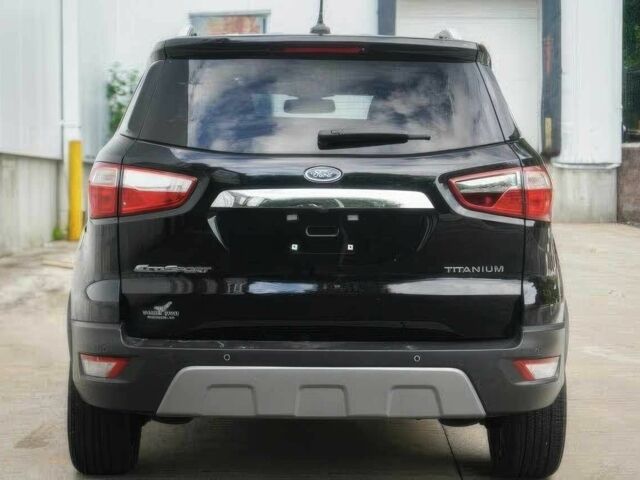 Черный Форд Экоспорт, объемом двигателя 2 л и пробегом 14 тыс. км за 12000 $, фото 4 на Automoto.ua