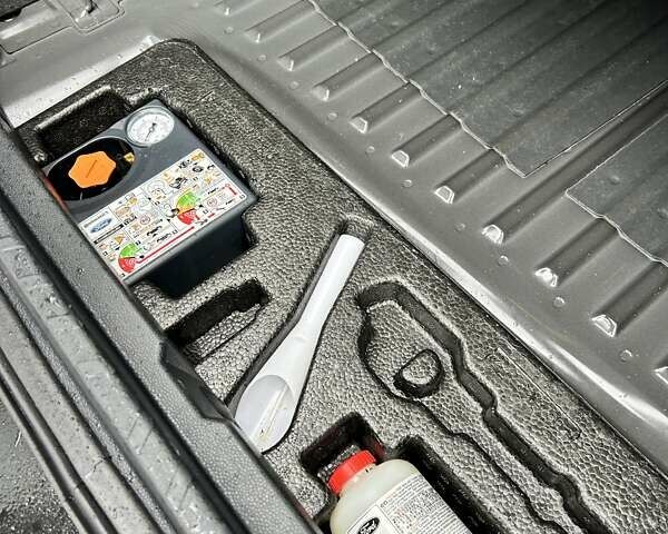 Черный Форд Экоспорт, объемом двигателя 2 л и пробегом 101 тыс. км за 14800 $, фото 13 на Automoto.ua