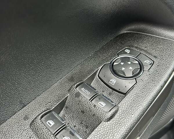 Черный Форд Экоспорт, объемом двигателя 2 л и пробегом 101 тыс. км за 14800 $, фото 22 на Automoto.ua