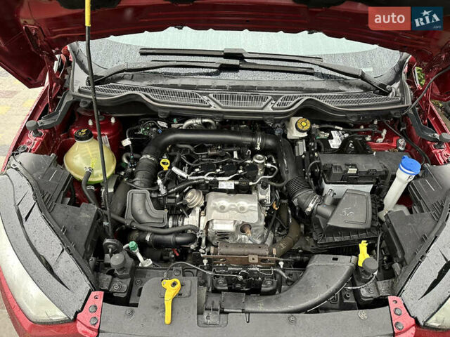 Красный Форд Экоспорт, объемом двигателя 1 л и пробегом 154 тыс. км за 10500 $, фото 21 на Automoto.ua