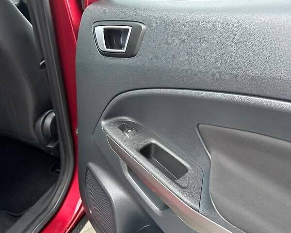 Червоний Форд Екоспорт, об'ємом двигуна 2 л та пробігом 32 тис. км за 11700 $, фото 31 на Automoto.ua