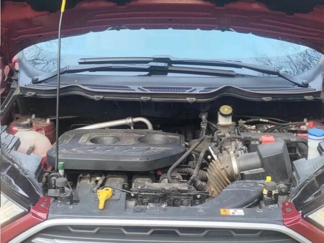 Красный Форд Экоспорт, объемом двигателя 2 л и пробегом 47 тыс. км за 8700 $, фото 10 на Automoto.ua