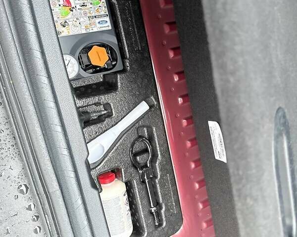 Червоний Форд Екоспорт, об'ємом двигуна 2 л та пробігом 32 тис. км за 11700 $, фото 42 на Automoto.ua