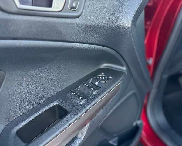 Форд Экоспорт 2019 в Ивано-Франковске на Automoto.ua Красный Форд Экоспорт, объемом двигателя 2 л и пробегом 31 тыс. км за 11995 $, фото 13 на Automoto.ua