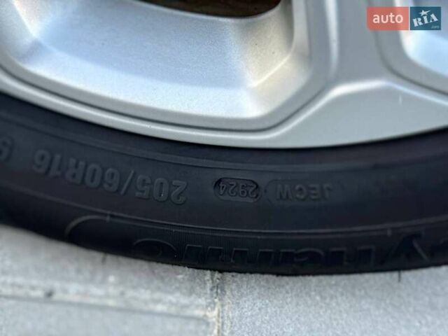 Форд Экоспорт 2019 в Ивано-Франковске на Automoto.ua Красный Форд Экоспорт, объемом двигателя 2 л и пробегом 31 тыс. км за 11995 $, фото 38 на Automoto.ua