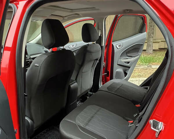 Красный Форд Экоспорт, объемом двигателя 2 л и пробегом 63 тыс. км за 12400 $, фото 11 на Automoto.ua