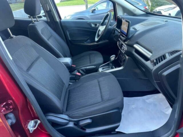 Красный Форд Экоспорт, объемом двигателя 2 л и пробегом 11 тыс. км за 9000 $, фото 9 на Automoto.ua