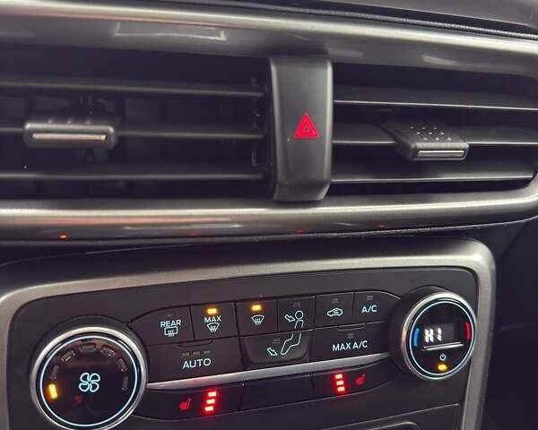 Форд Экоспорт, объемом двигателя 2 л и пробегом 61 тыс. км за 15000 $, фото 31 на Automoto.ua