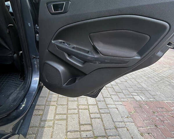 Серый Форд Экоспорт, объемом двигателя 1.5 л и пробегом 92 тыс. км за 11500 $, фото 10 на Automoto.ua