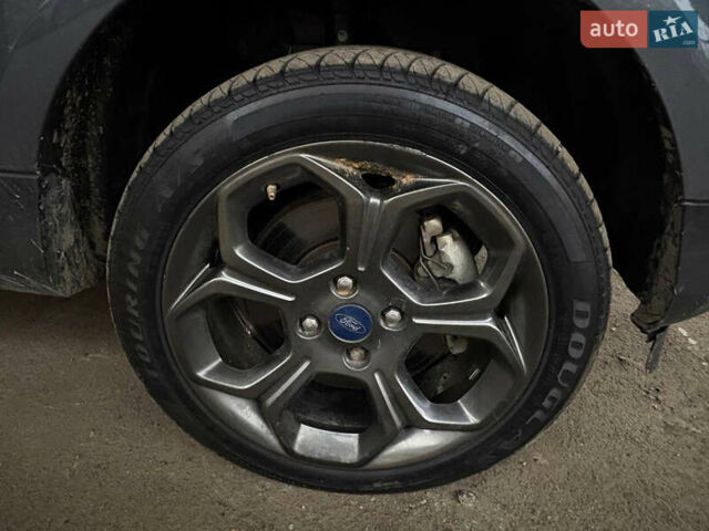 Серый Форд Экоспорт, объемом двигателя 2 л и пробегом 129 тыс. км за 12500 $, фото 5 на Automoto.ua