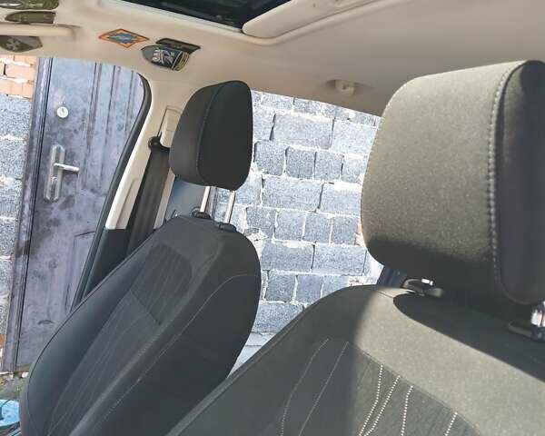 Серый Форд Экоспорт, объемом двигателя 2 л и пробегом 116 тыс. км за 9999 $, фото 3 на Automoto.ua