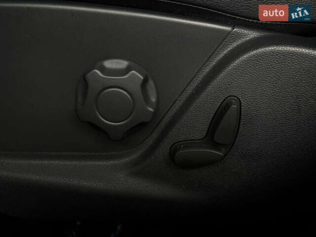 Серый Форд Экоспорт, объемом двигателя 2 л и пробегом 129 тыс. км за 12500 $, фото 7 на Automoto.ua