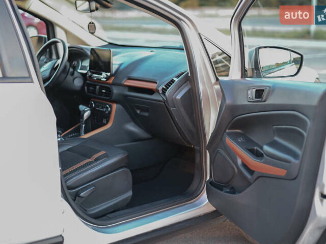 Серый Форд Экоспорт, объемом двигателя 2 л и пробегом 154 тыс. км за 11300 $, фото 15 на Automoto.ua