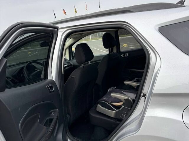 Серый Форд Экоспорт, объемом двигателя 2 л и пробегом 70 тыс. км за 13000 $, фото 8 на Automoto.ua